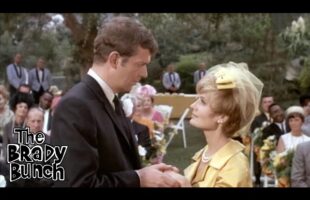 Carol and Mike Brady Get Married! See the Wedding!