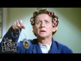 The Brady Kids Pretend Their House Is Haunted!