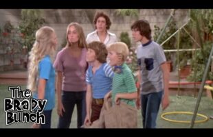 Jan Brady’s Siblings Ignore Her